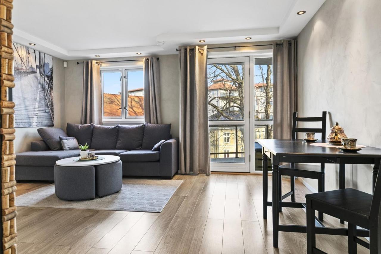 Mitt Hotell Apartments Мосс Экстерьер фото