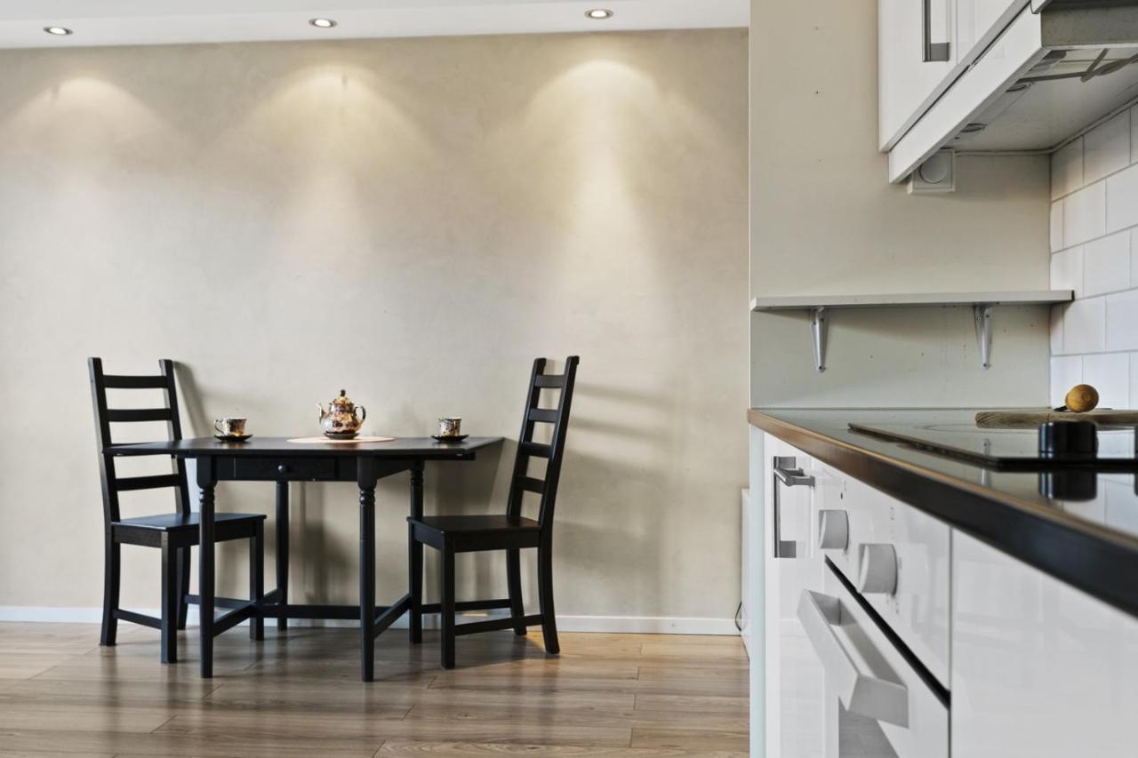 Mitt Hotell Apartments Мосс Экстерьер фото